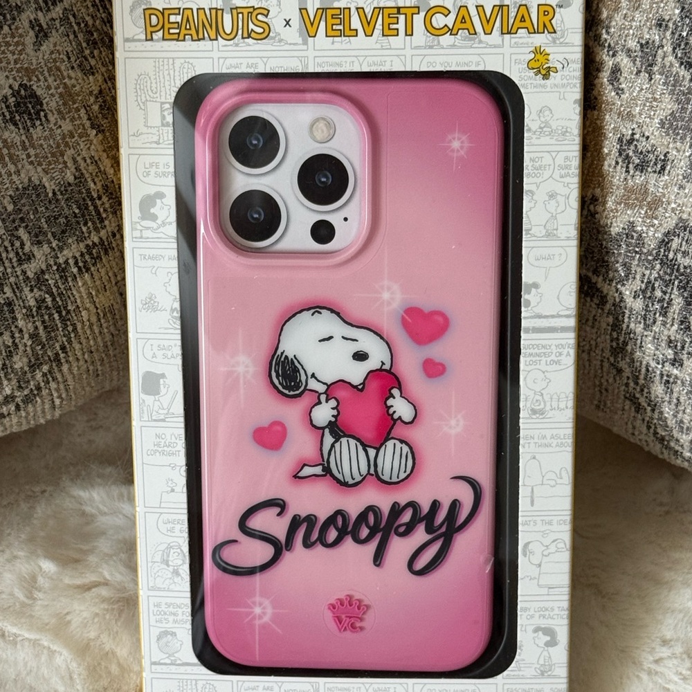 🌷Velvet Caviar Pink Snoopy iPhone 15 Pro Max MagSafe Phone Case